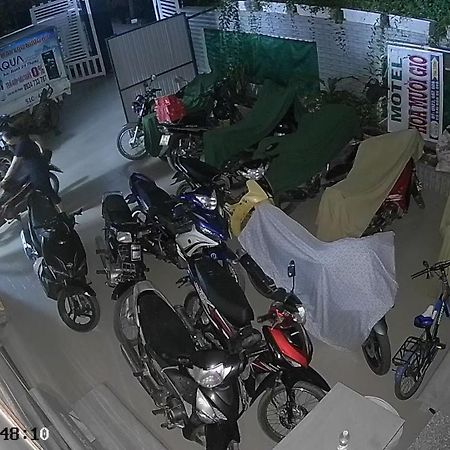 ホテル Nha Nghi Hoa Muoi Gio Tan Tao エクステリア 写真